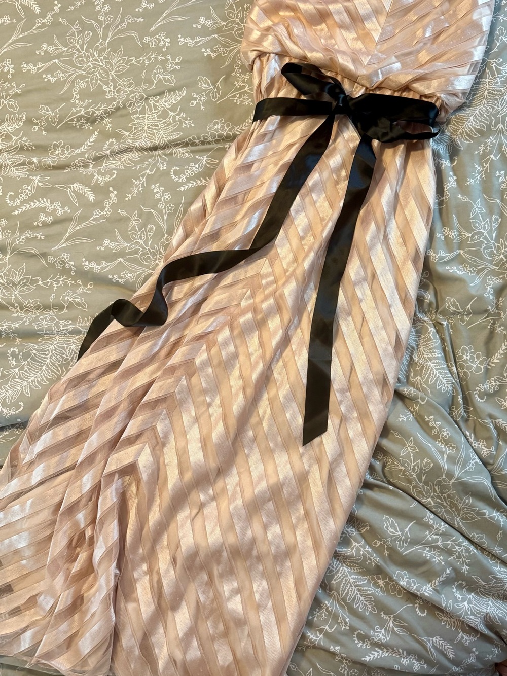 Jessica Simpson Blush Pink Pleated Maxi Skirt with Black Waist Ribbon